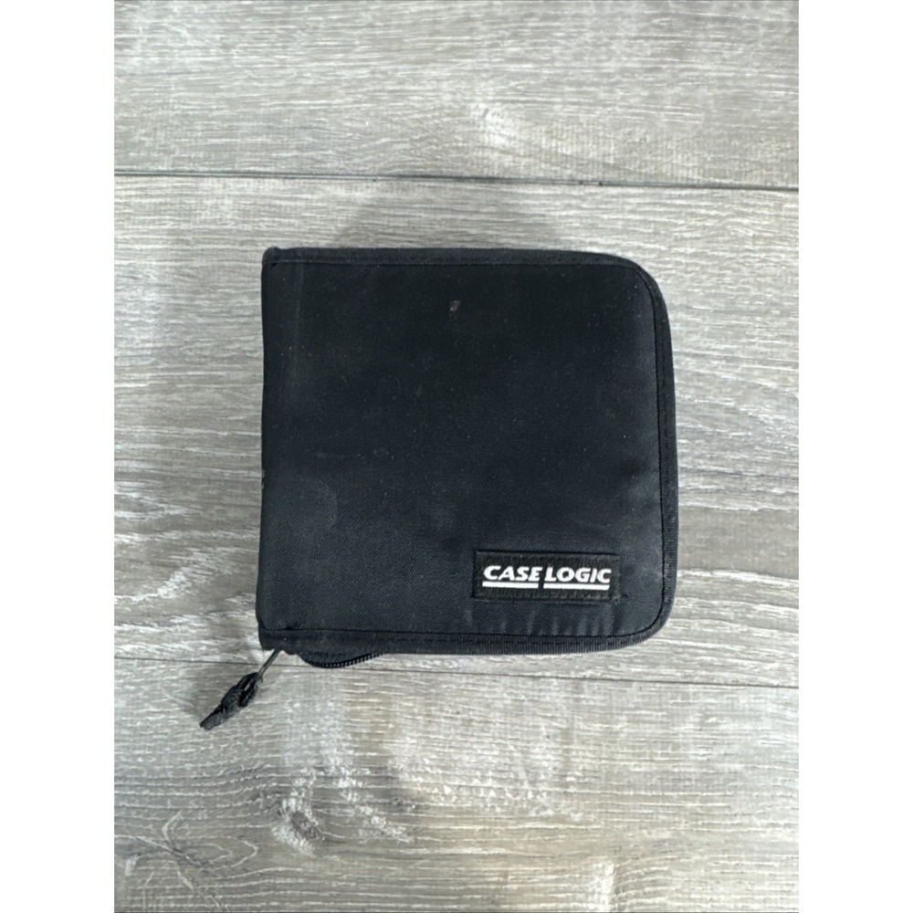 Vtg CASE LOGIC Square Portable 12 CD DISC Zippered CASE Wallet Travel Storage